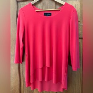 Women’s 3/4 sleeve tunic size medium